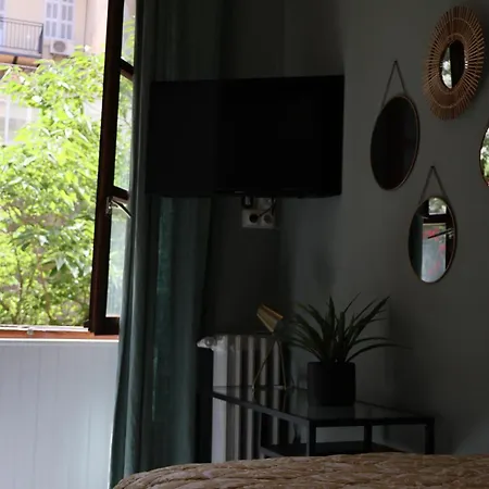 Boutique Azur 2* Marsiglia